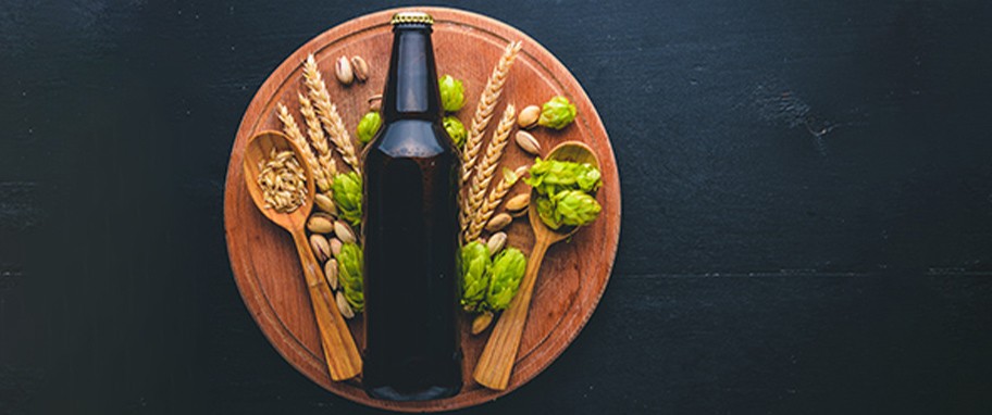Arykuł banner - Alkohol a odchudzanie - czy picie alkoholu na diecie wpływa na redukcję wagi? Jaka jest kaloryczność alkoholu?