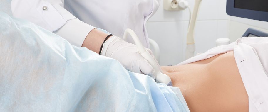 Arykuł banner - Ciąża pozamaciczna &ndash; objawy i przebieg ciąży ektopowej. Jak wygląda diagnostyka i leczenie ciąży pozamacicznej?