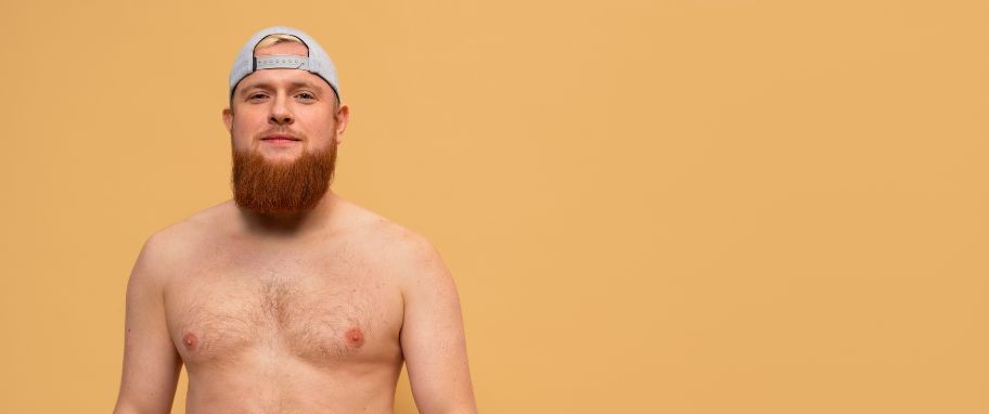 Arykuł banner - Ginekomastia - przyczyny, objawy i rodzaje ginekomastii. W jaki spos&oacute;b diagnozuje się i leczy ginekomastię u mężczyzn?