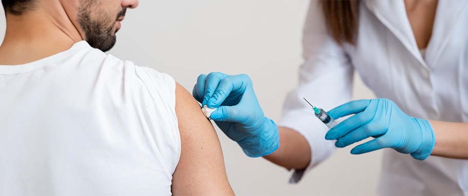 Arykuł banner - Szczepionka na HPV. Czy szczepionka przeciwko wirusowi brodawczaka ludzkiego chroni przed rakiem szyjki macicy? Refundacja szczepionki przeciw HPV