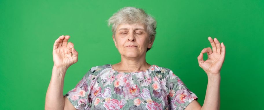 Arykuł banner - Zaburzenia r&oacute;wnowagi u os&oacute;b starczych - przyczyny i objawy towarzyszące. Jak pom&oacute;c seniorowi z zaburzeniami r&oacute;wnowagi?