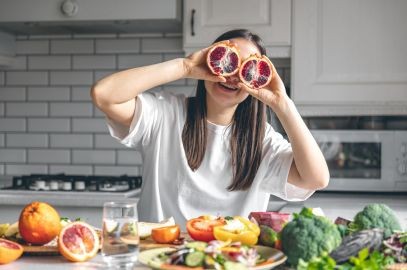 Zdjęcie artykułu - Dieta przeciwzapalna - jakie produkty powinna zawierać? Co jeść na diecie przeciwzapalnej i kiedy warto ją stosować?