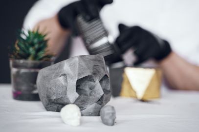 Zdjęcie artykułu - Ołowica w Szopienicach na G&oacute;rnym Śląsku w latach 70: niebezpieczna dla dzieci choroba wynikająca z zatrucia ołowiem z huty. Jak lekarka ołowianych dzieci diagnozowała i leczyła ołowicę?
