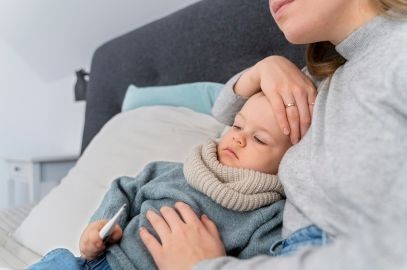 Zdjęcie artykułu - Paciorkowce &ndash; czym są i jak dochodzi do zakażenia? Przyczyny i objawy zarażenia paciorkowcami. Jakie są typy paciorkowc&oacute;w i jak się je leczy?