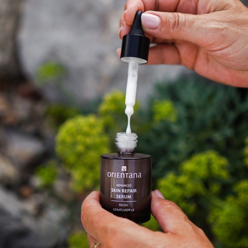 Miniaturka artykułu - #1 Orientana Reishi i Ceramidy Serum naprawcze do twarzy do cery dojrzałej, 30 ml