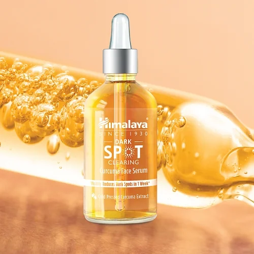 #1 – HIMALAYA Dark Spot Clearing Curcuma Serum rozjaśniające przebarwienia, 30 ml