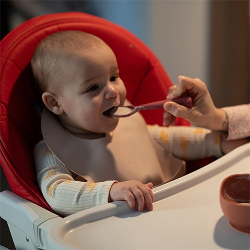 Miniaturka artykułu - #0 BoboVita Porcja zb&oacute;ż Kaszka mleczna 3 zboża zbożowo-owsiana jabłko-gruszka po 6 miesiącu, 210 g
