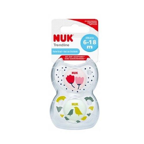 Miniaturka artykułu - NUK Trendline Silikonowy smoczek uspokajający 6-18m Girl Kwiatki/Ptaszki, 2szt.