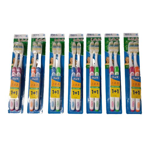Miniaturka artykułu - ORAL-B Szczoteczka do zęb&oacute;w 3 Effect Maxi Clean Duo 40 Medium, 2szt.